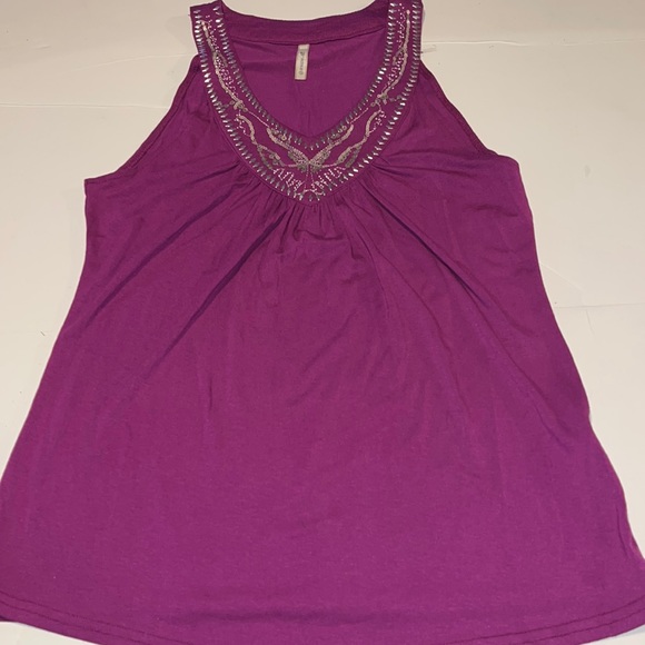 Woman’s Studded Paradise Tank Top - Size S - Picture 3 of 9